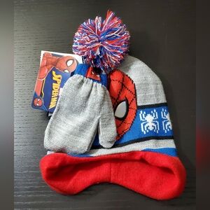 Child Spider-Man Gray and Red Winter Hat and Gloves Set